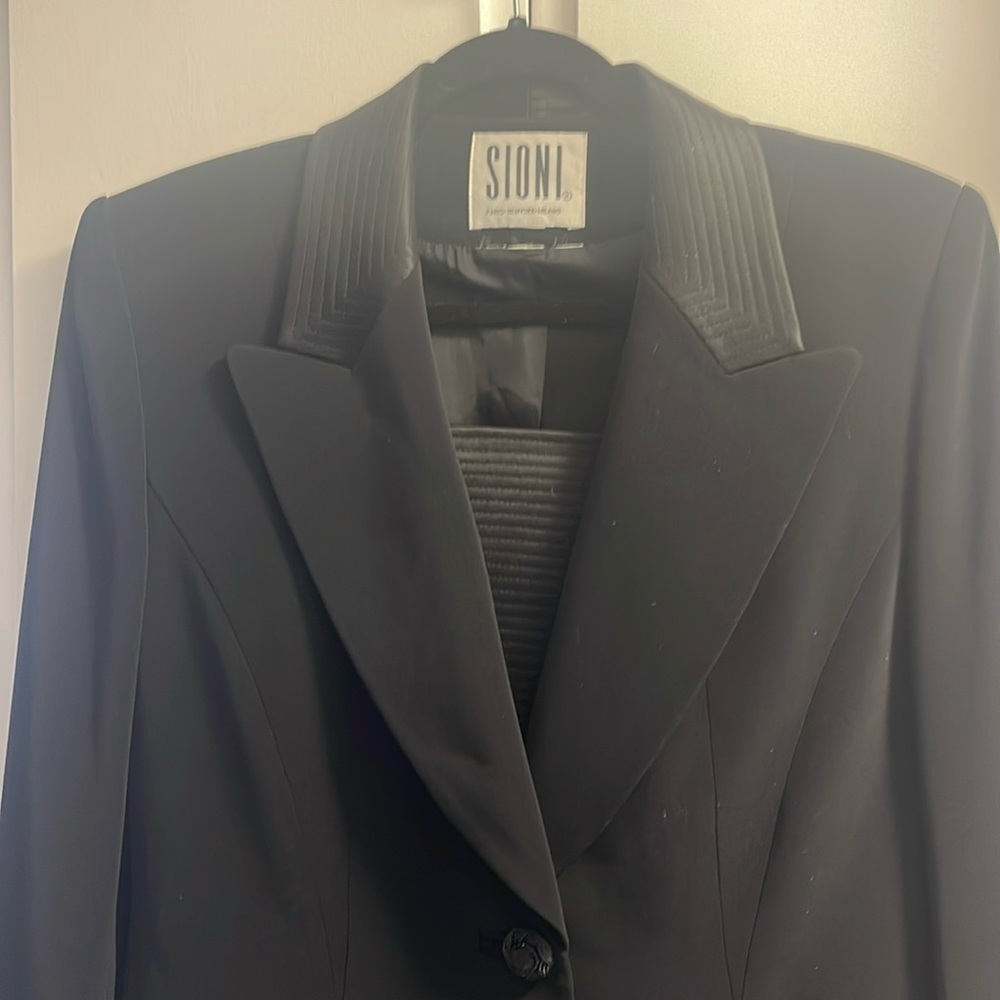 Sioni

Women’s or Men’s beautiful Black Tuxedo
Exquisitely made